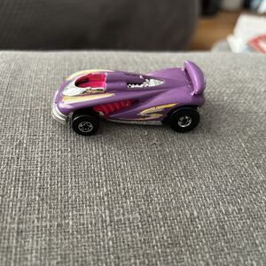 Hot Wheels Speed Shark #113 Car 1990 Purple Made in Malaysia